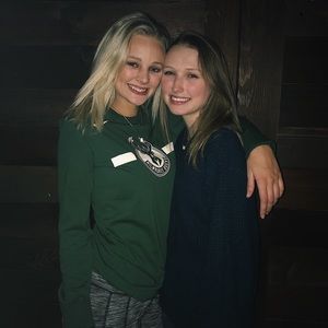 Meet your Posher, Maya